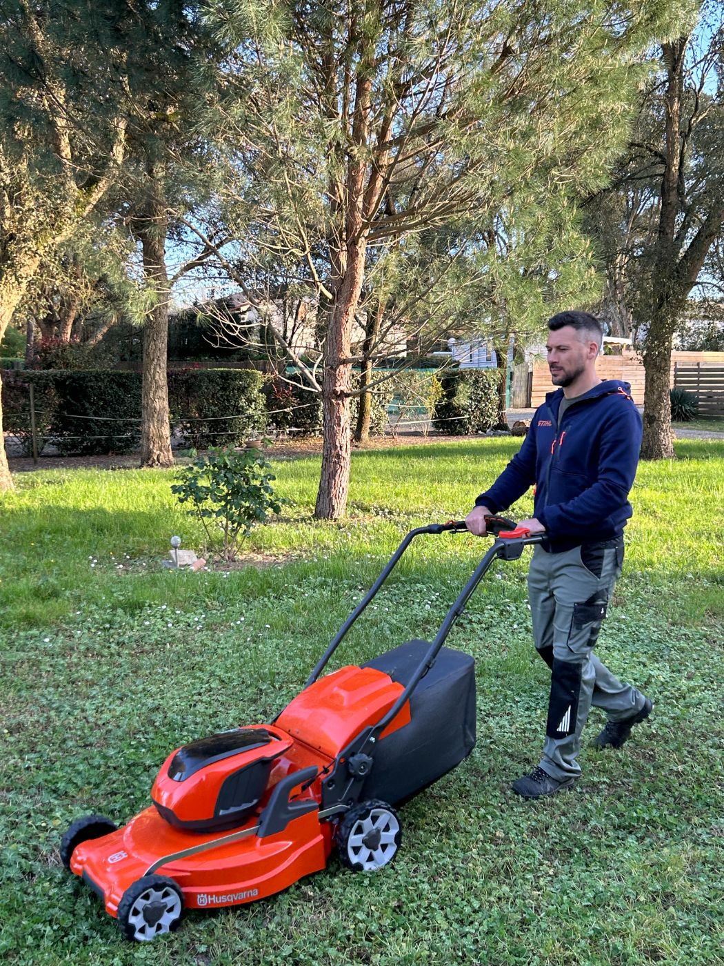 Julien, Jardilence, paysagiste du réseau Factotum
